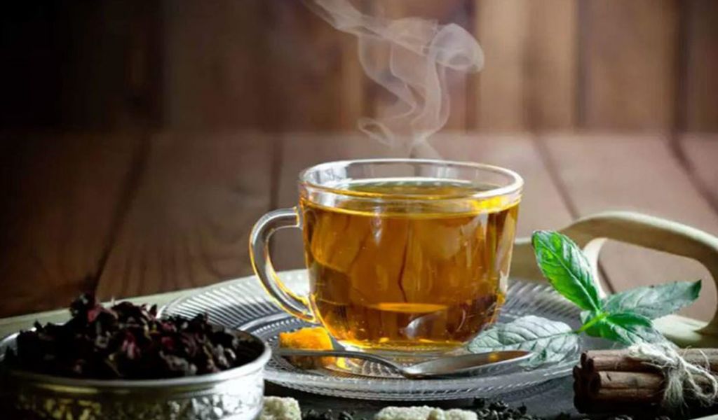 https://timesofindia.indiatimes.com/life-style/food-news/8-ways-herbal-tea-benefits-your-health/photostory/69385326.cms?picid=69385379