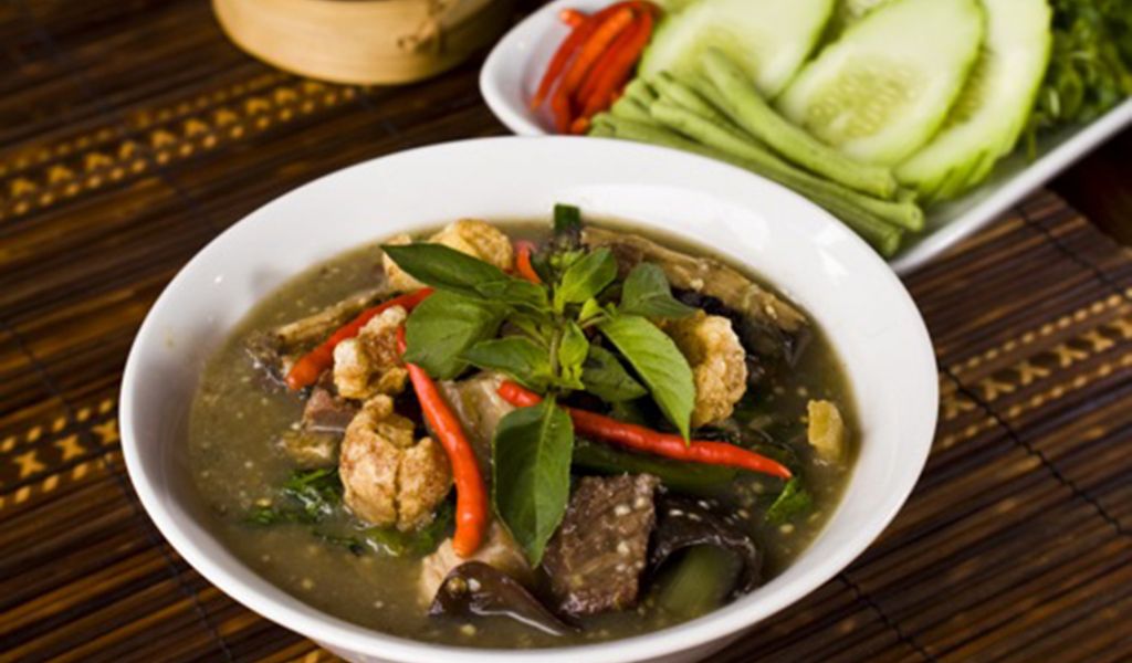 Lao stew with dried buffalo skin | Khao Lao